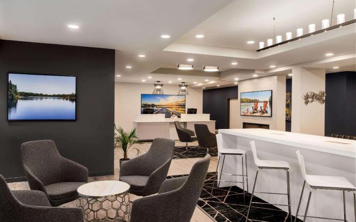 Microtel Inn & Suites by Wyndham Auroa