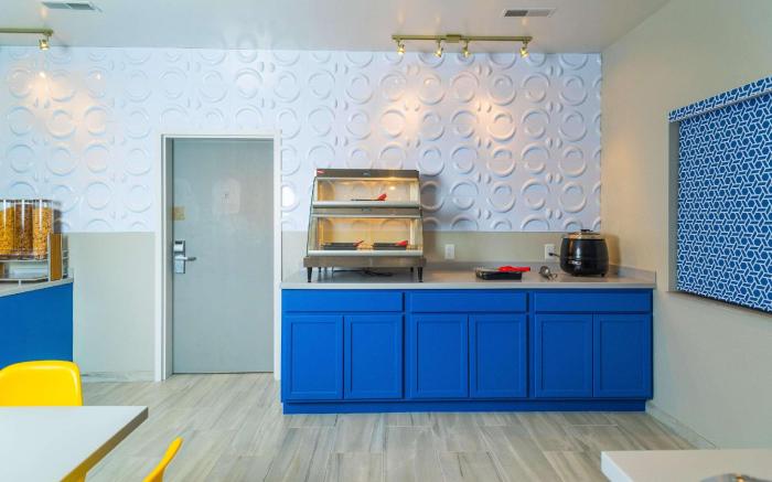 Studio Z, Ascend Hotel Collection