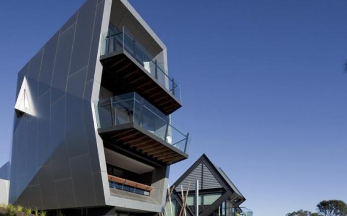 Mona Pavilions