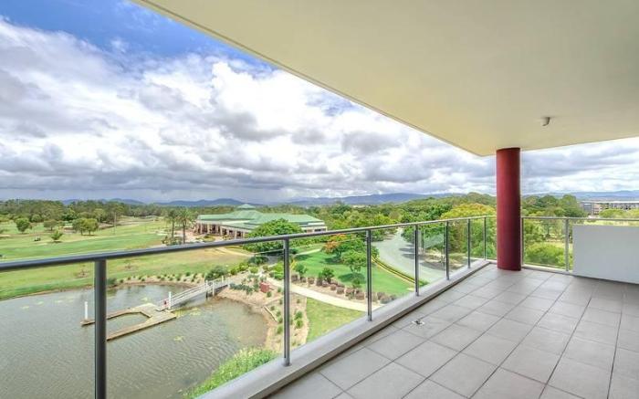 Signature Waterfront Apartments