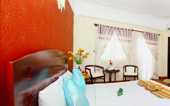 Universe Hotel
