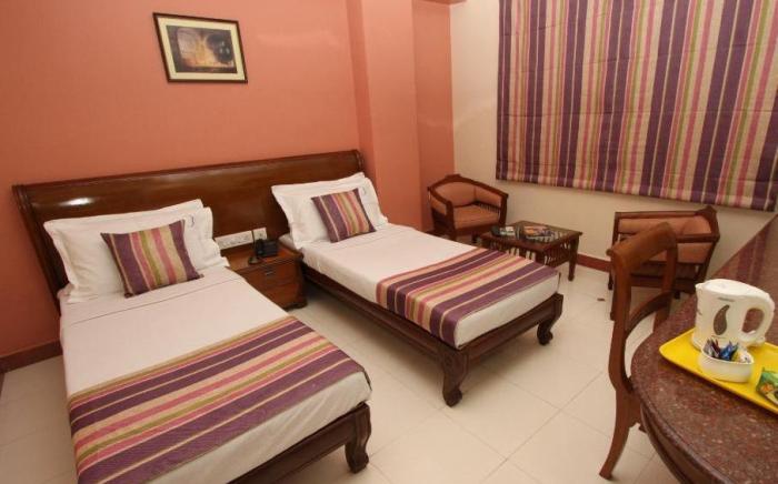 Crescent Park Hotel