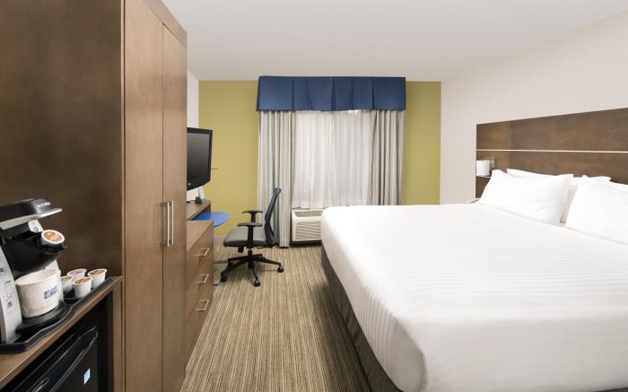 Holiday Inn Express Andover North - Lawrence By IHG