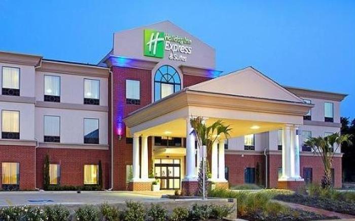 Holiday Inn Express Hotel & Suites Hearne By IHG