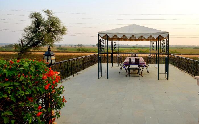 Umaid Palace - Getaway Resort Near Jaipur Close to Bhangarh & Chand Baori Stepwell Abhaneri