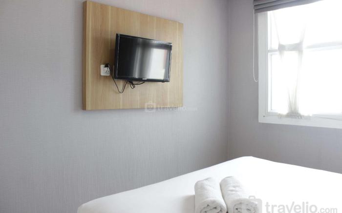 Favorable 1BR Apartment at Parahyangan Residence near UNPAR By Travelio