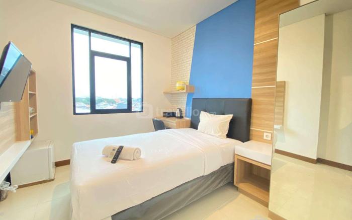 Comfortable Studio Semi Apartment at The Lodge Paskal near BINUS University By Travelio