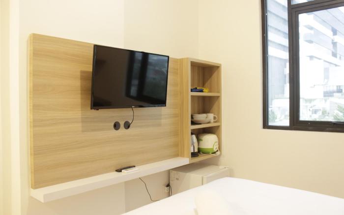 Zest Studio Semi Apartment at The Lodge Paskal near BINUS University By Travelio