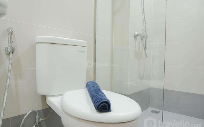 Gorgeous 2BR Apartment Maqna Residence By Travelio