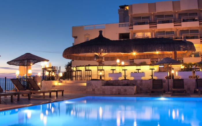 Hotel Carina (Entertainment Hotel)