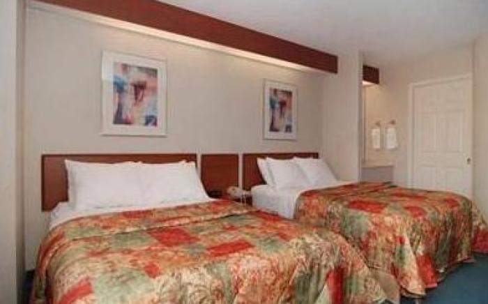Sleep Inn & Suites
