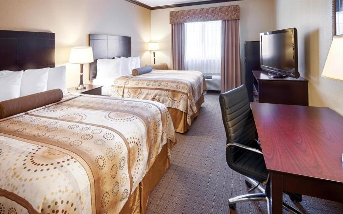 Best Western Plus Royal Mountain Inn and Suites