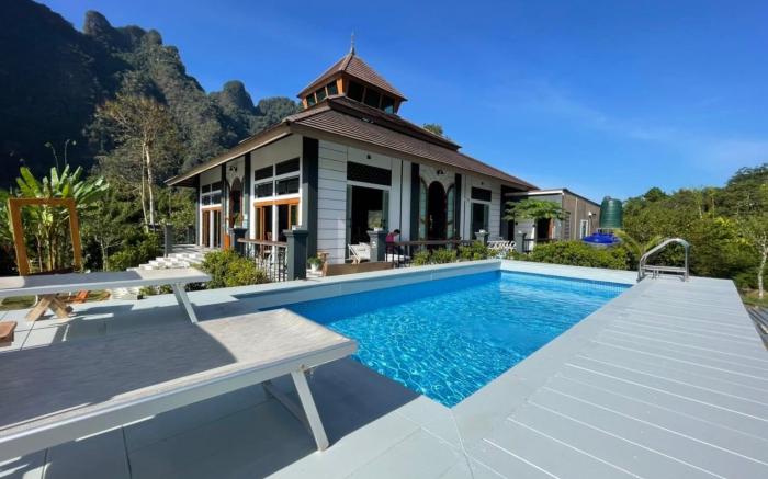 Magical Mountain View Resort