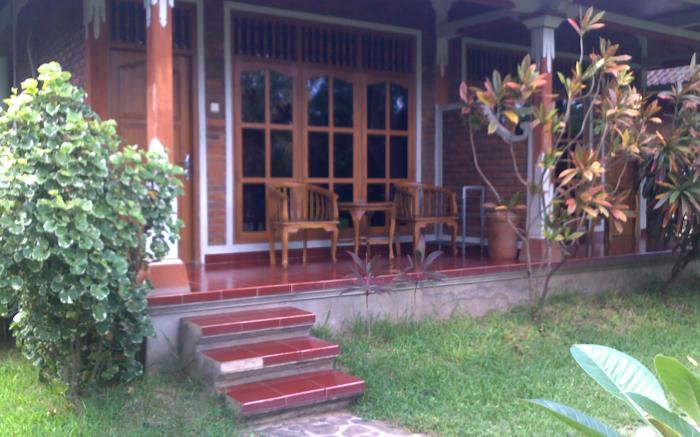 Bayumantra Bungalows