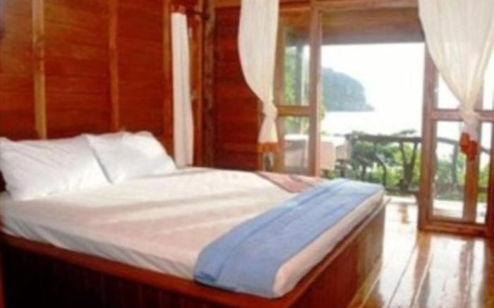 Phi Phi Sunset Bay Resort