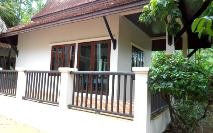 Khao Lak Summer House Resort