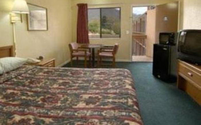 Americas Best Value Inn Canton, NC