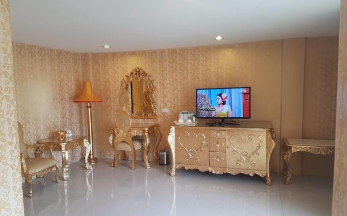 Nakaraj Princess Chiang Rai - Walking Street