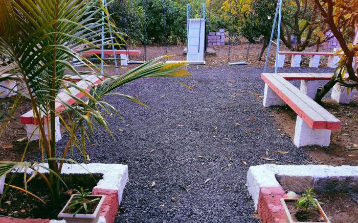 Madhav Farmhouse