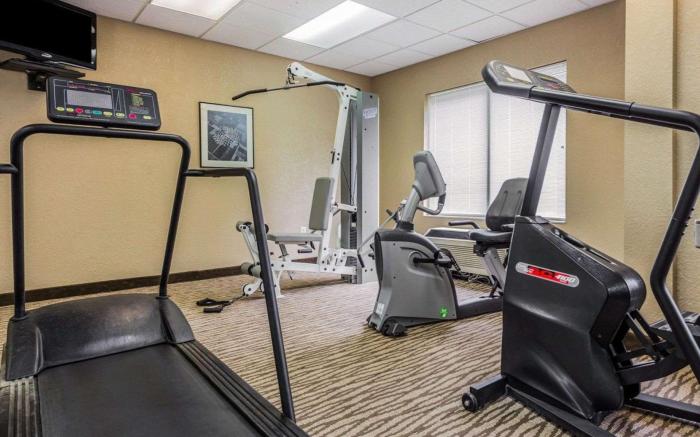 Comfort Inn & Suites