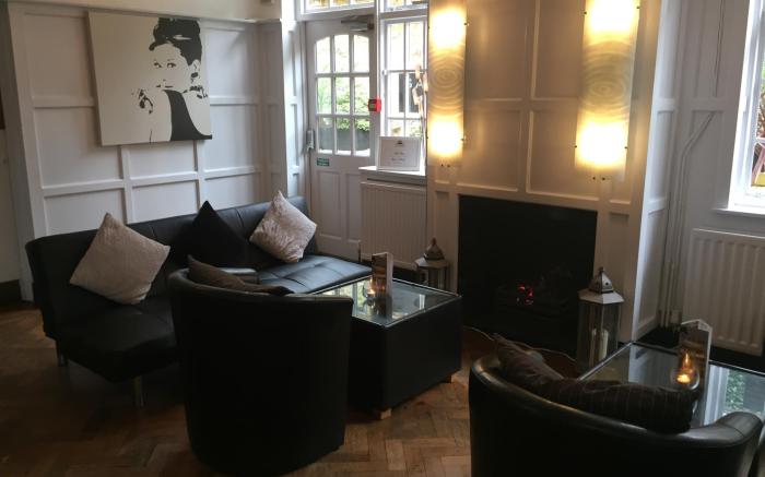 The Black Boy Pub & Hotel
