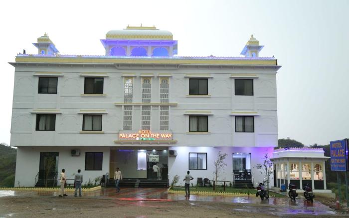Hotel Palace on the way
