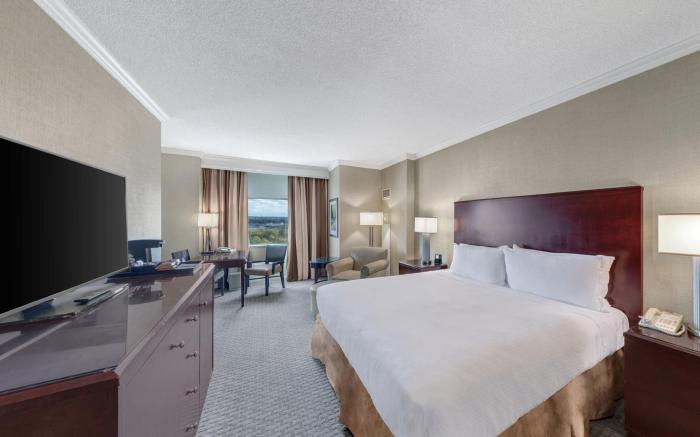 Renaissance Dallas North Hotel