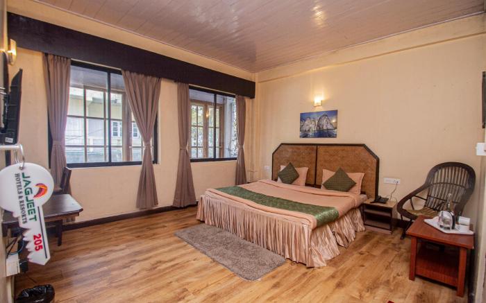 JAGJEET HOTEL PRADHAN