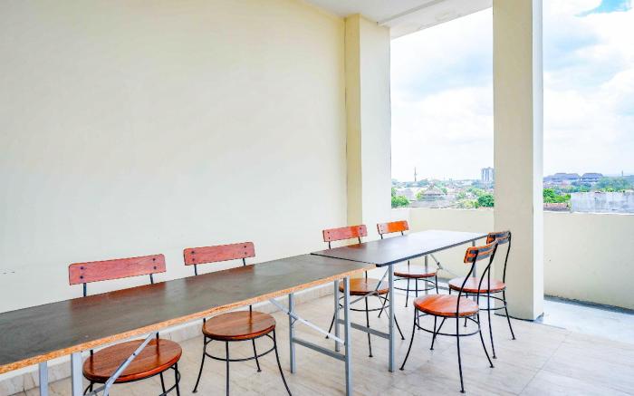 Sans Hotel Nagari Malioboro