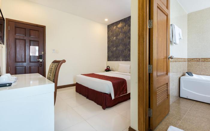 Lam Kinh Hotel
