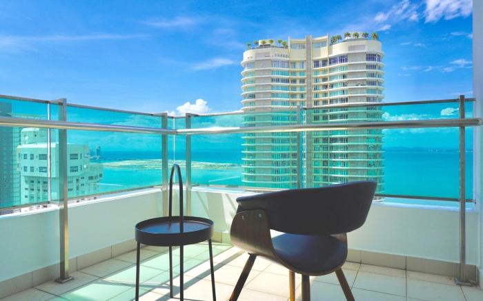 Fantastic Seaview 2B2R #BigSmartTV#Netflix #Gurney