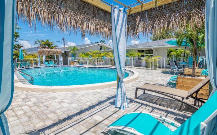 Latitude 26 Waterfront Boutique Resort - Fort Myers Beach