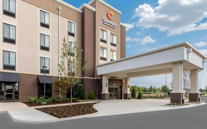 Comfort Suites Grandview - Kansas City