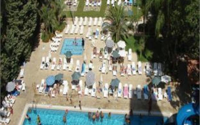 Cosmopolitan Hotel