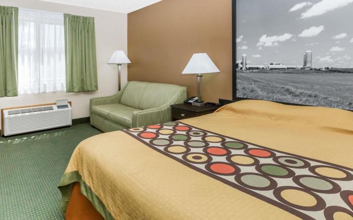 Super 8 By Wyndham Jefferson