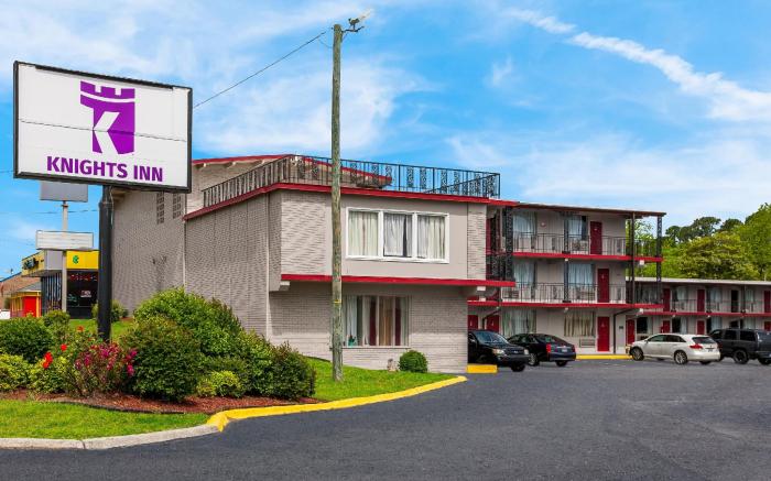 Knights Inn - Fayetteville NC