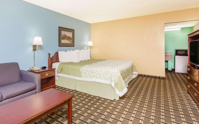 Days Inn by Wyndham Clayton