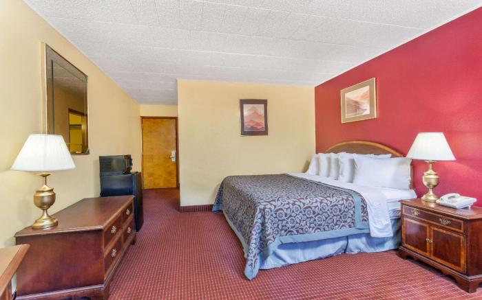 Days Inn by Wyndham Scranton PA