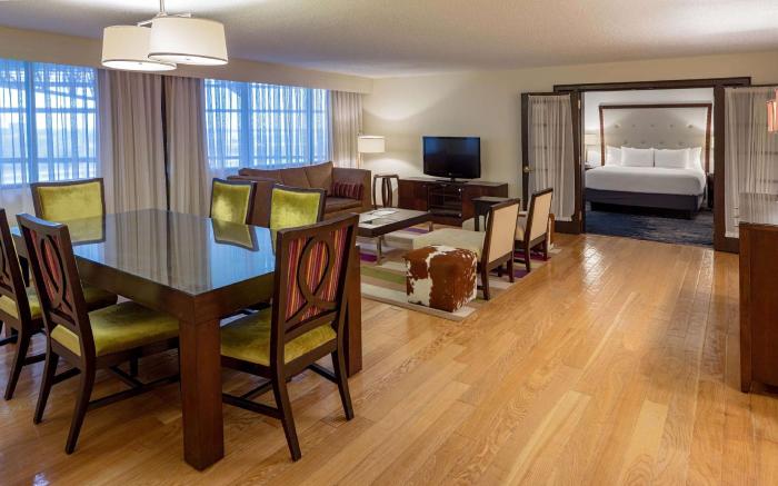 Sonesta Hotel Houston IAH Airport