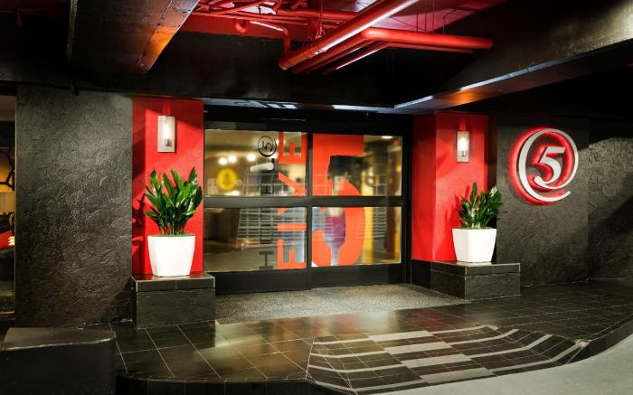 Staypineapple, Hotel FIVE, Downtown Seattle