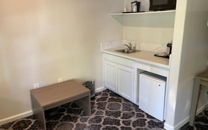 University Park Inn & Suites