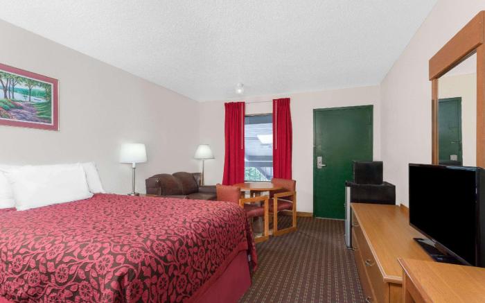 Days Inn by Wyndham Columbia NE Fort Jackson