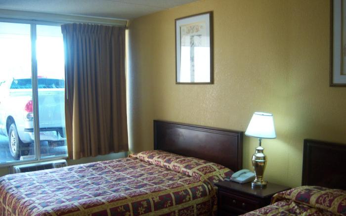 Budgetel Inn & Suites