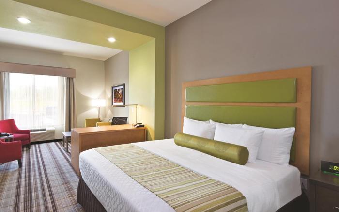 La Quinta Inn & Suites by Wyndham Paducah