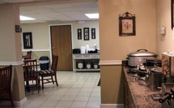Grand View Inn & Suites