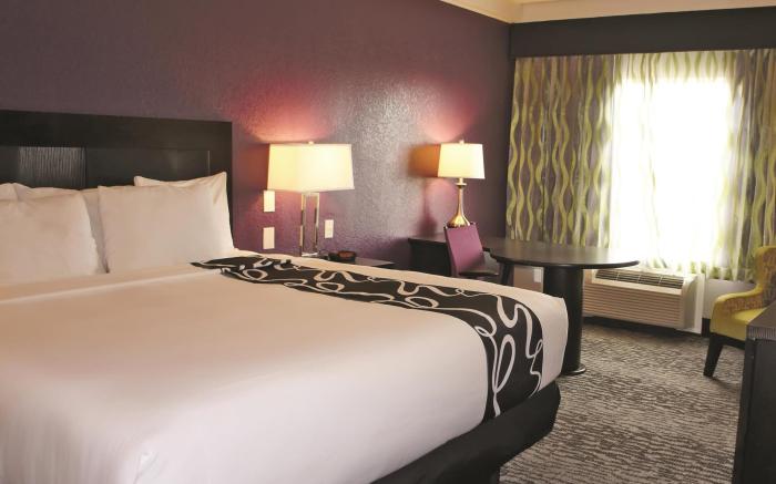 La Quinta Inn & Suites by Wyndham Pearland