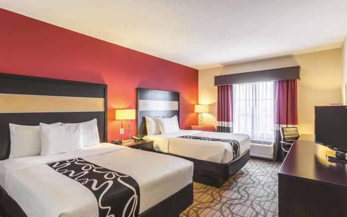 La Quinta Inn & Suites by Wyndham Fargo-Medical Center