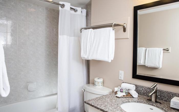 Campus Tower Suite Hotel