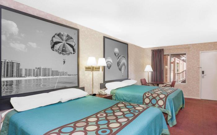 Super 8 By Wyndham Decatur Priceville