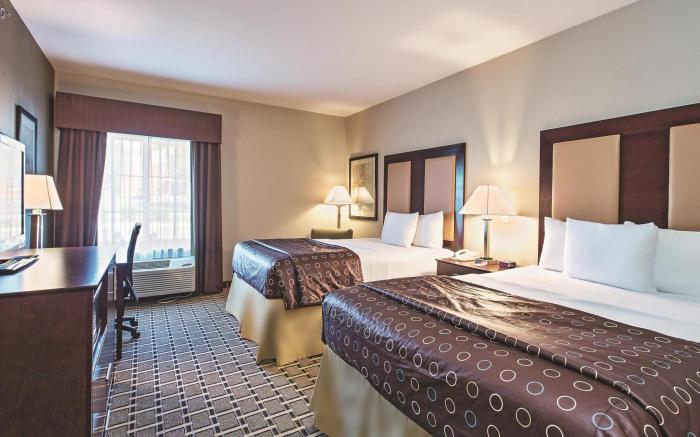 La Quinta Inn & Suites by Wyndham Lancaster